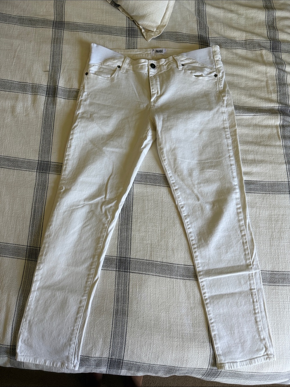 PAIGE Maternity White Skinny Jeans — Women's Slim Straight